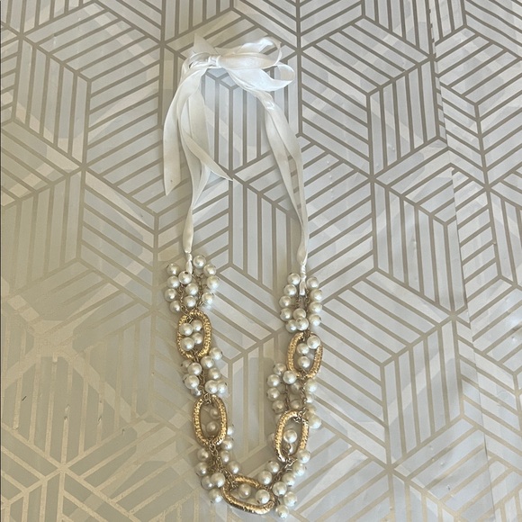 Plunder Gold and White Pearl Necklace - Picture 4 of 4